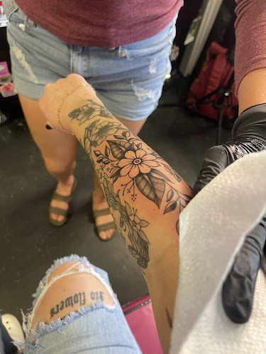 Dixie Ink & Art tattoo shop in Adel, Georgia