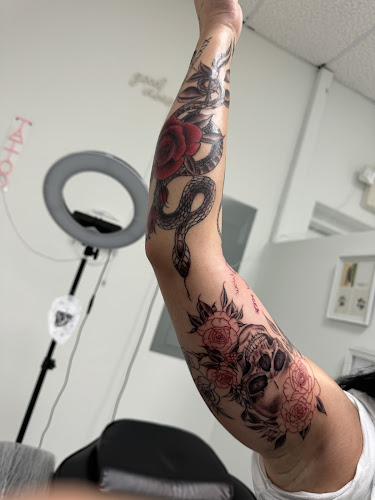 Azra Tattoos tattoo shop in Affton, Missouri