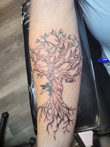 Black Diamond Collective tattoo shop in Alexandria, Louisiana