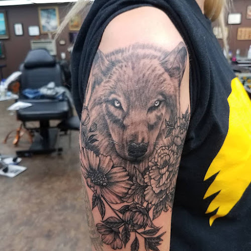 Pink Elephant Tattoo Studio tattoo shop in Ankeny, Iowa