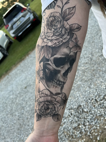 Flora and Fauna Artistry tattoo shop in Atwater, Ohio