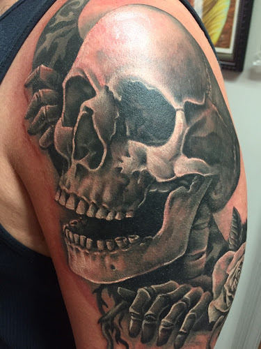 Diversified Ink Tattoo Studio - Professional tattoo shop in Bangor, Maine