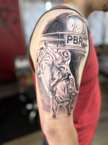 Fresh Ink Tattoo tattoo shop in Belleville, Illinois