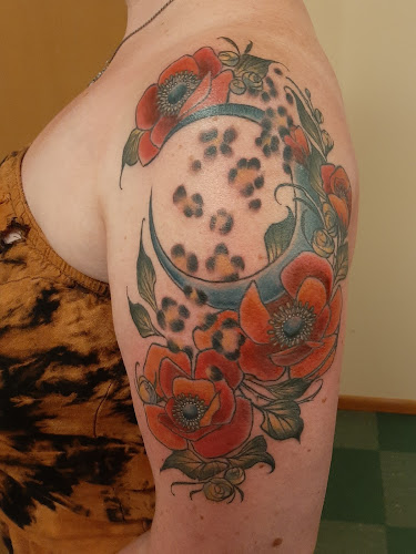 MAUDE tattoo shop in Bellingham, Washington