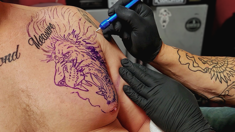 House of Lexx Tattoo & Piercings tattoo shop in Beloit, Wisconsin