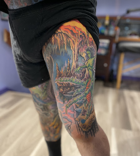 Gifted Spider Tattoo tattoo shop in Berkeley, California