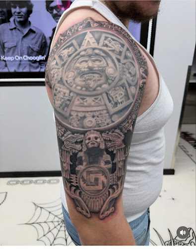 Philthy Clean Tattoo & piercings tattoo shop in Berkeley, California