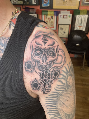 The Clover Club Tattoo tattoo shop in Berwyn, Illinois