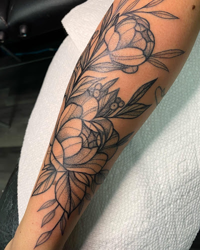 Cloud 9 Piercing & Body Jewelry STUDIO tattoo shop in Birmingham, Alabama