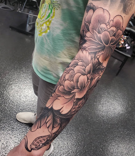 Cozy Kitsune Tattoo Studio tattoo shop in Bloomington, Minnesota