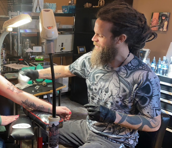 Til Death Tattoo And Piercing Parlor tattoo shop in Bloomington, Indiana