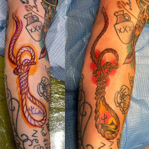 Golden Dagger Tattoo Club tattoo shop in Bonaire, Georgia