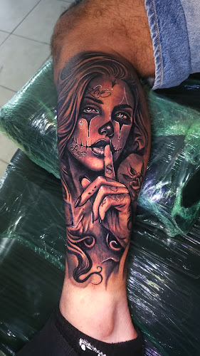 Black House Tattoos tattoo shop in Bonita Springs, Florida