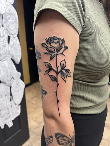 Crown Forty Tattoo tattoo shop in Bridgeport, Ohio