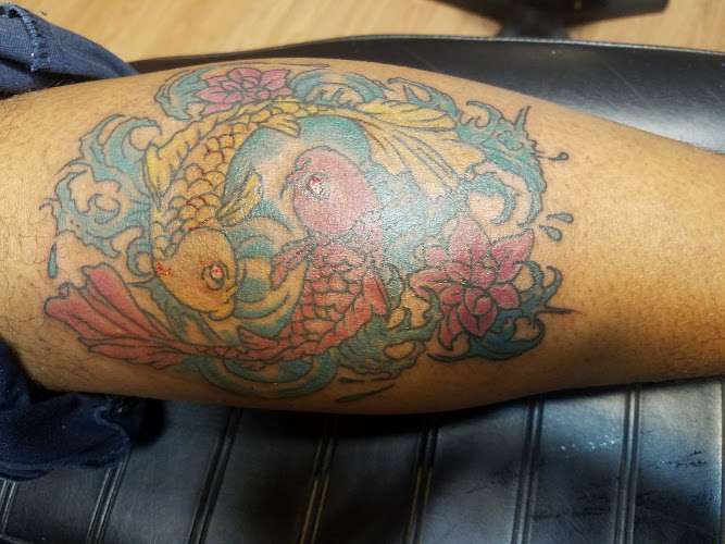 Phantom Ink Tattoos tattooing since 1990 customers from all over the world tattoo shop in Bristol, Connecticut