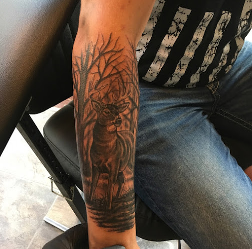 Broad St. Tattoo tattoo shop in Brooklyn, Iowa