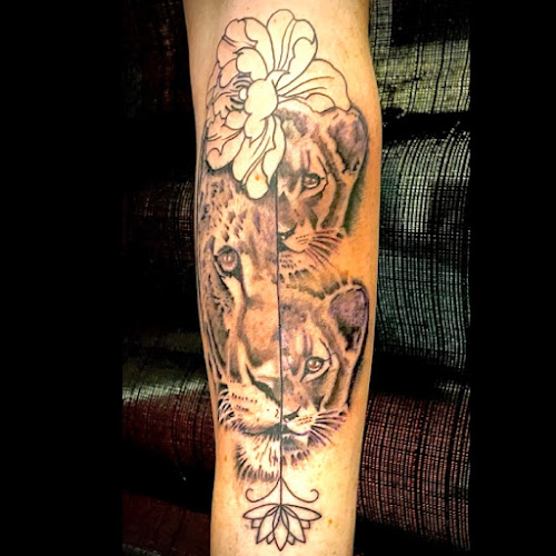 The Golden Goose Tattoo Studio tattoo shop in Camden, Tennessee