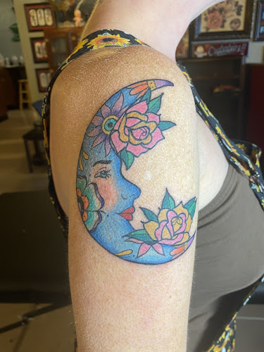 Bomber Crew Tattoo tattoo shop in Carbondale, Illinois