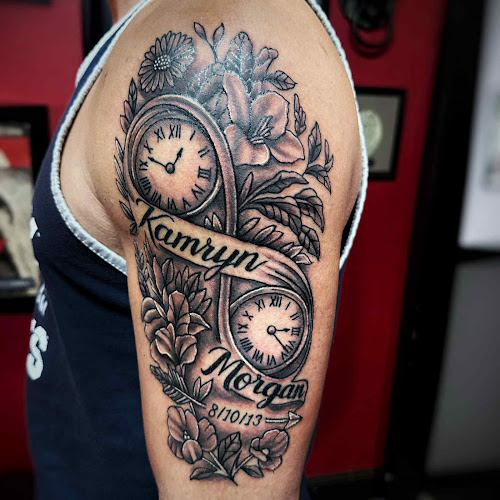 MacKenzie's Tattoo Ink tattoo shop in Carmel Hamlet, New York