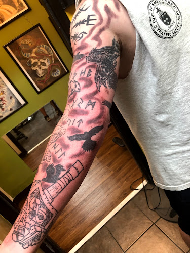 Clockwork Custom Tattoo tattoo shop in Centereach, New York