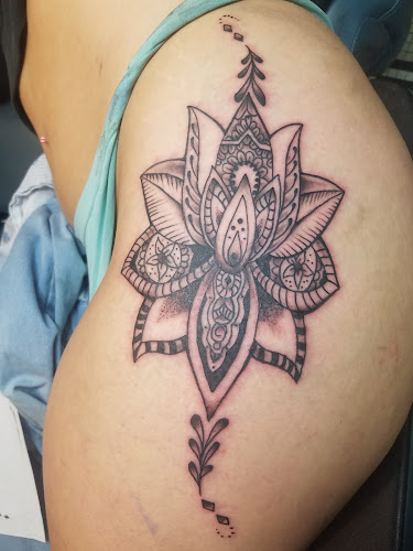 Artistic Advantage tattoo shop in Charleston, West Virginia