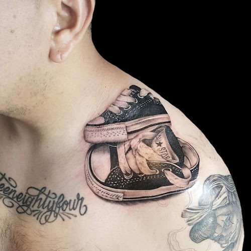 Dream City Tattoos tattoo shop in Chicago, Illinois