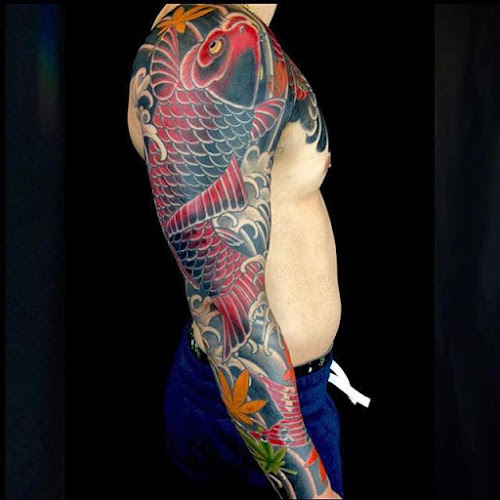 Horseshoes and Hand Grenades Tattoo tattoo shop in Chicopee, Massachusetts