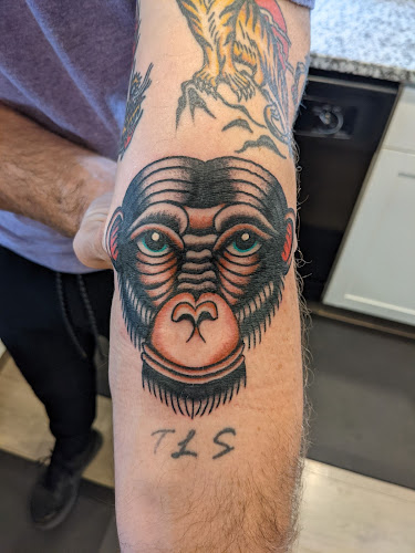 Barber's Electric Tattoo tattoo shop in Cincinnati, Ohio