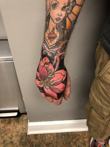 Beelistic Tattoo & Piercing tattoo shop in Cincinnati, Ohio