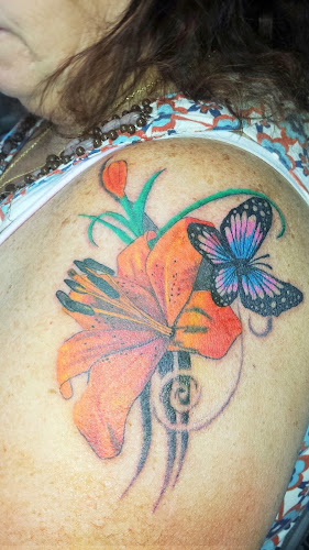 Deviant Designs tattoo shop in Cincinnati, Ohio