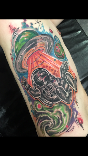 Read Em & Weep Tattoos - Cincinnati’s Premier Tattoo & Piercing Studio tattoo shop in Cincinnati, Ohio