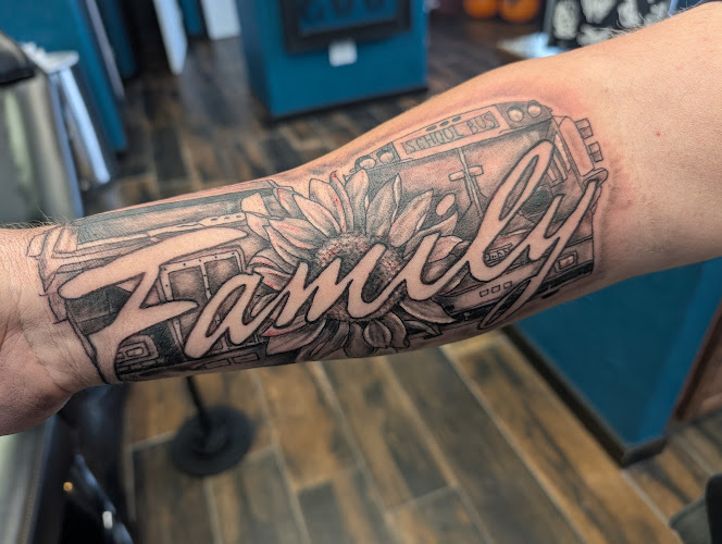 Skin Revolution Tattoo Studio tattoo shop in Colby, Kansas