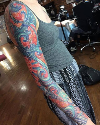 Red Tree Tattoo Gallery tattoo shop in Columbus, Ohio