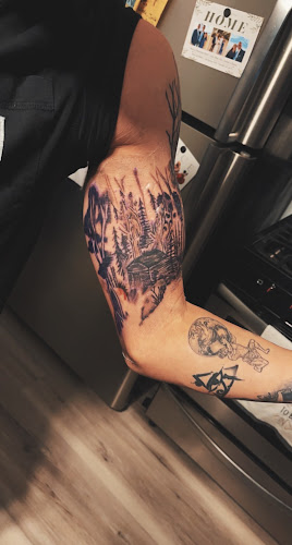 Shaggy INKS tattoo shop in Columbus, Indiana