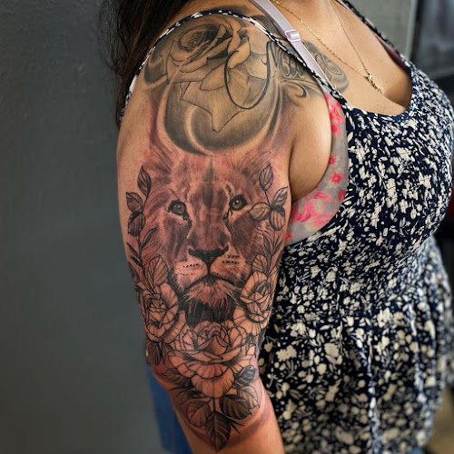 Exclusive ink, CONCORD 925 tattoo shop in Concord, California