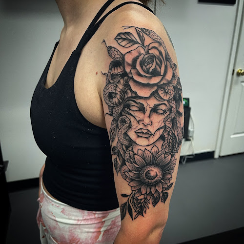 N Vious Tattoo Gallery tattoo shop in Cookeville, Tennessee