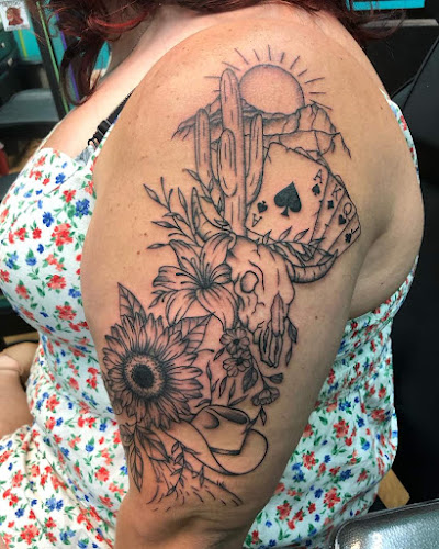 Roustabout Tattoo And Body Piercing tattoo shop in Cookeville, Tennessee