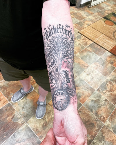 Serenity Tattoo and Piercing tattoo shop in Coon Rapids, Minnesota