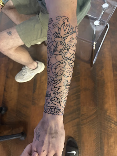 Saged Crystal Tattoo tattoo shop in Coraopolis, Pennsylvania