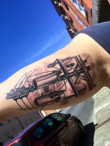 Sixth Street Tattoo & Body tattoo shop in Coshocton, Ohio