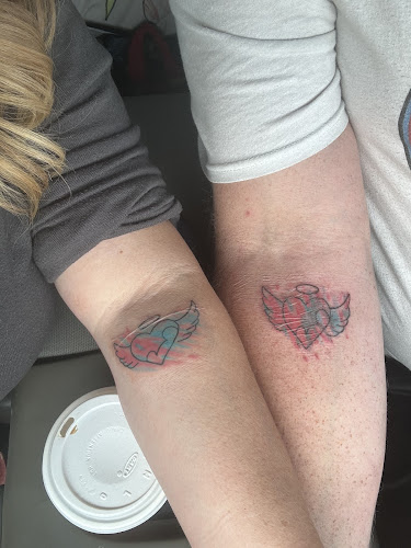 Vivid Body Art tattoo shop in Cranberry Twp, Pennsylvania