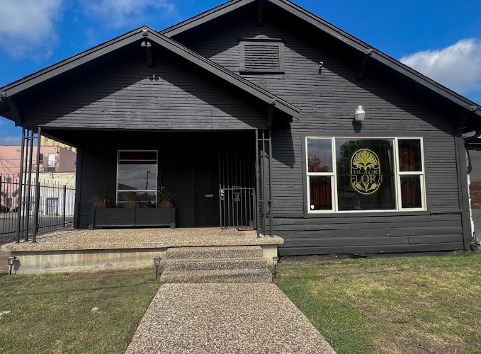 Black Flora tattoo shop in Dallas, Texas