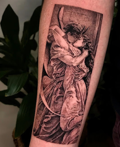 Electric Feels Studio @ River Bend tattoo shop in Dallas, Texas