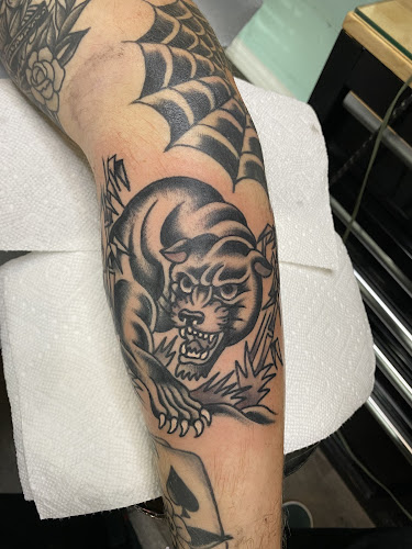 Lucky You Tattoos tattoo shop in Dallas, Texas