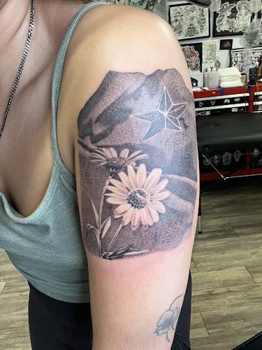 Time Flies Tattoo tattoo shop in Dallas, Texas