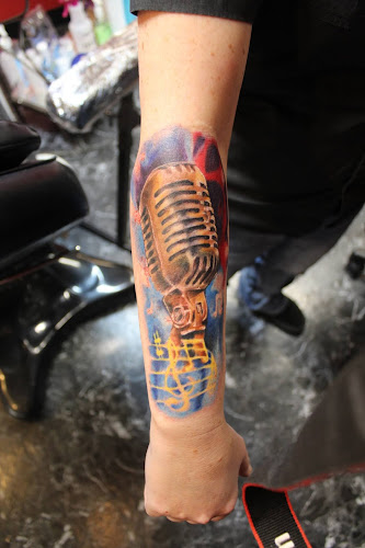 Aquemini Ink Tattoos tattoo shop in Davenport, Iowa