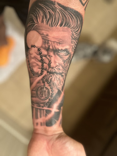 Skindalous Ink tattoo shop in Denton, Texas