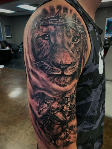 Smilin Rick's Tattoo tattoo shop in Denton, Texas