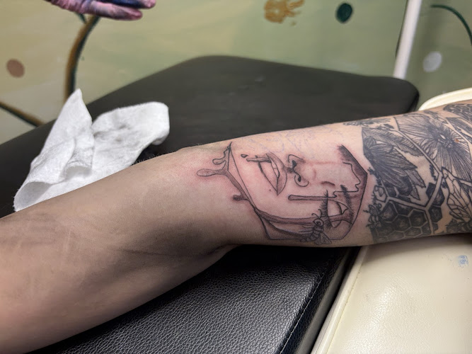 Ink & Glow Studio tattoo shop in Des Moines, Iowa