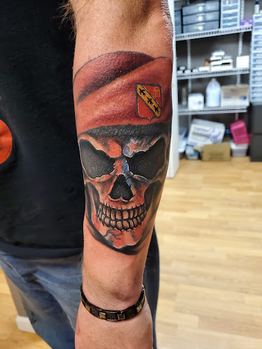 Raven Tattoo tattoo shop in Dixon, Illinois